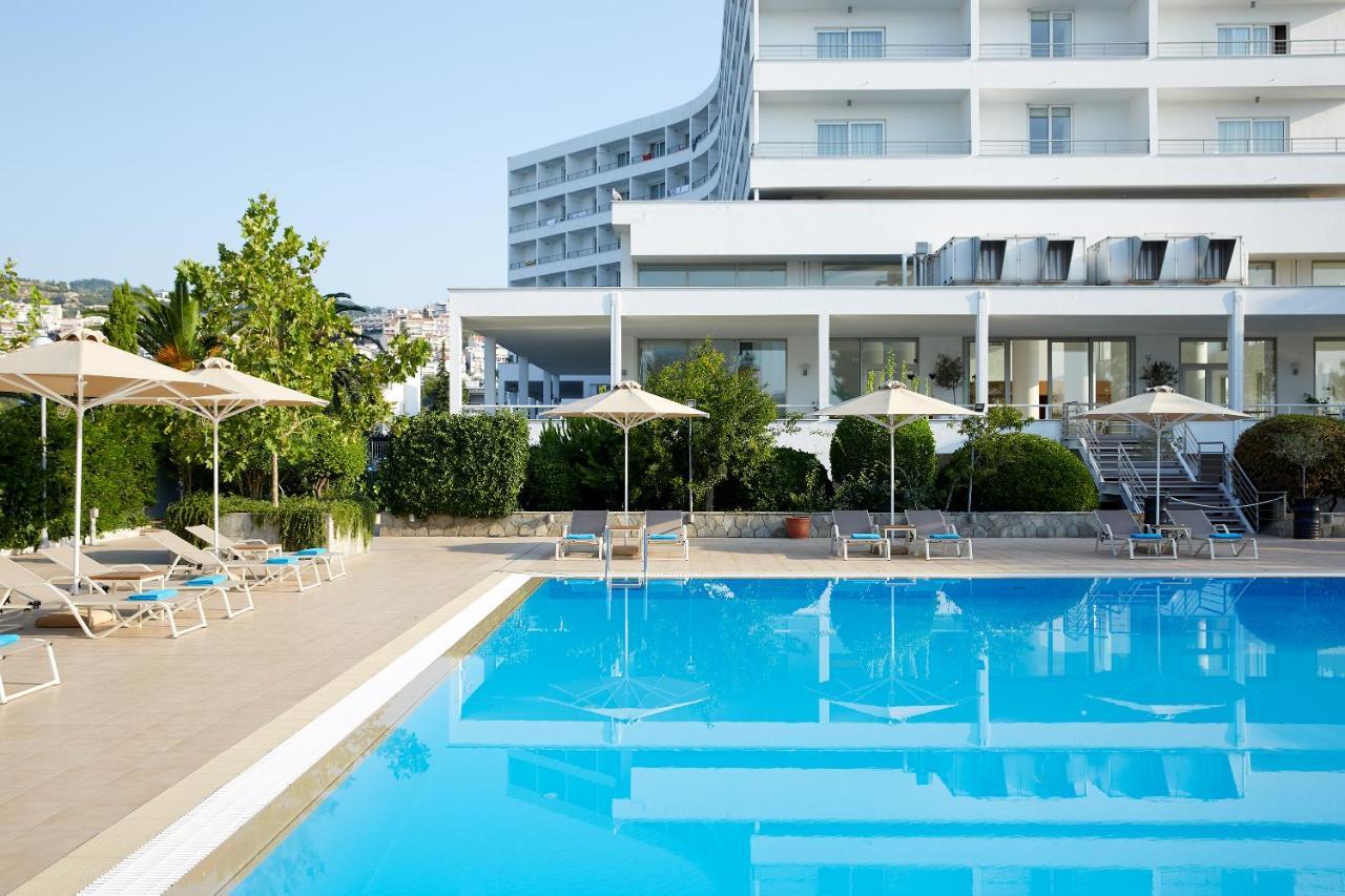 Lucy Hotel Kavala Exterior foto The hotel's pool