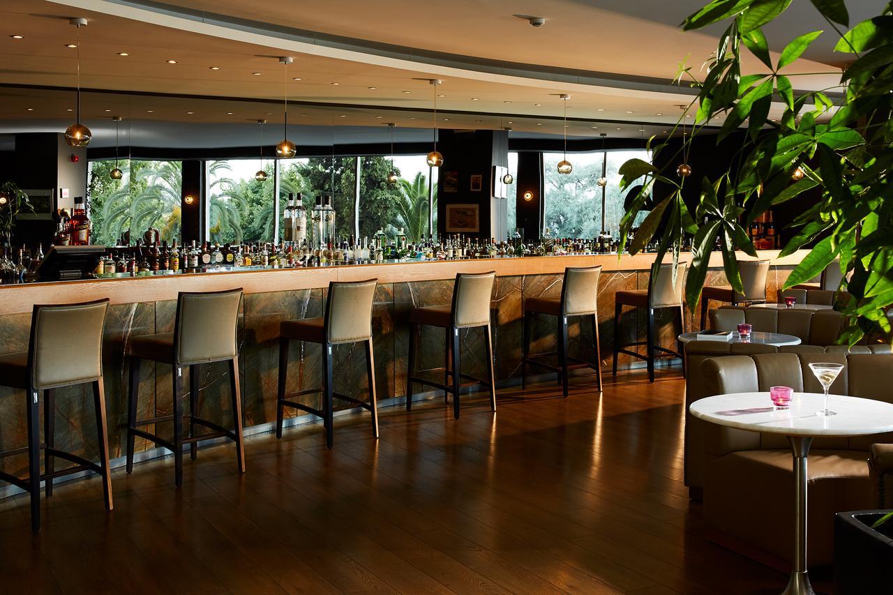Lucy Hotel Kavala Exterior foto The bar at the 101 bar
