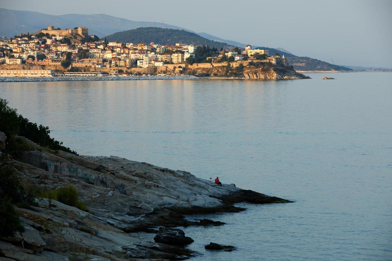 Lucy Hotel Kavala Exterior foto View of the town